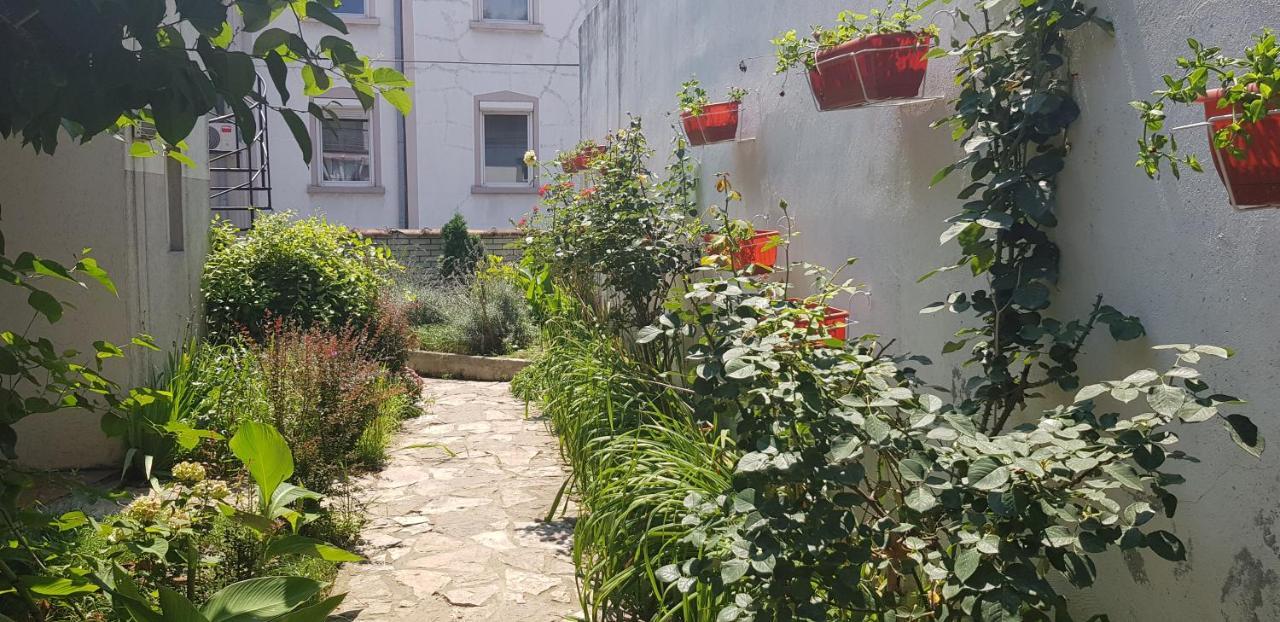 Garden Apartments Βελιγράδι Εξωτερικό φωτογραφία